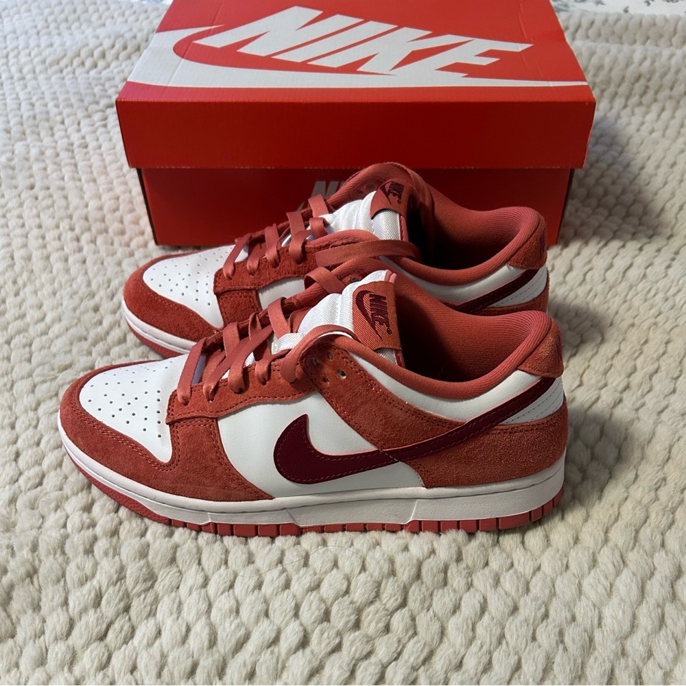 Nike Dunk Low (Valentines 2024 Edition)